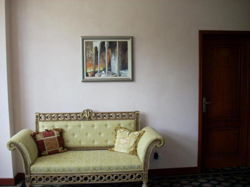 Hotel Royal Zalău Exteriér fotografie