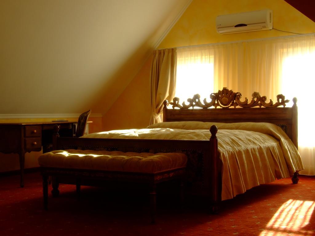 Hotel Royal Zalău Exteriér fotografie